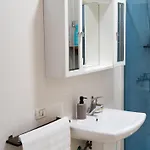 Emma 2br, 2 Bath & Balcony Tirana