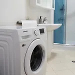 Appartement Emma 2br, 2 Bath & Balcony Tirana