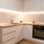 Appartement Emma 2br, 2 Bath & Balcony *