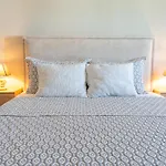 Appartement Emma 2br, 2 Bath & Balcony *