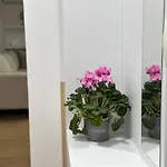 Appartement Emma 2br, 2 Bath & Balcony Tirana