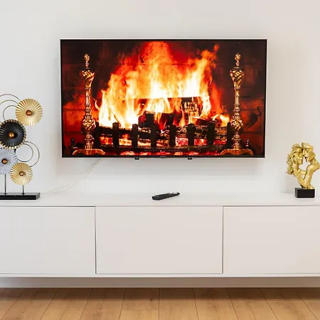 Emma 2br, 2 Bath & Balcony تيرانا