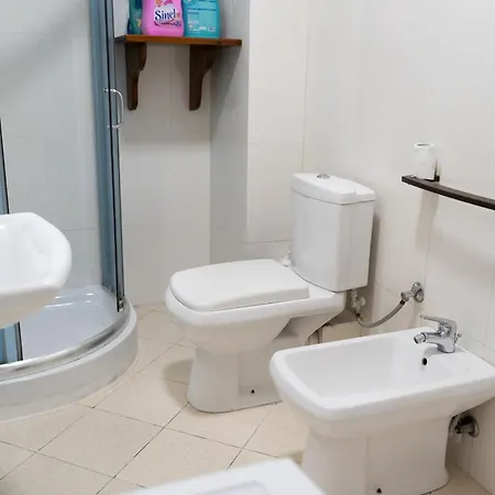 Emma 2br, 2 Bath & Balcony Daire