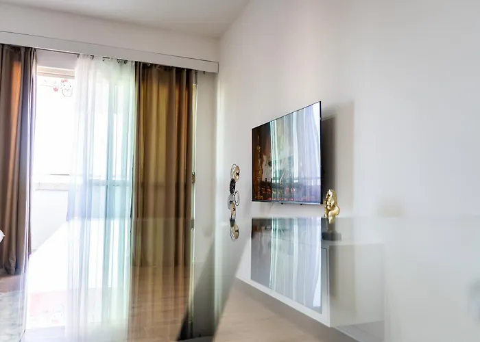 Apartamento Emma 2br, 2 Bath & Balcony