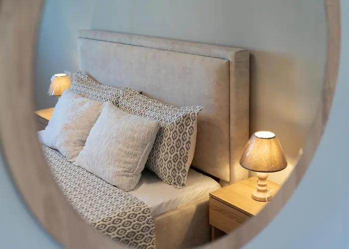 Emma 2br, 2 Bath & Balcony Apartamento Tirana