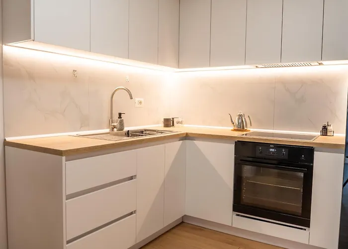 Appartement Emma 2br, 2 Bath & Balcony *